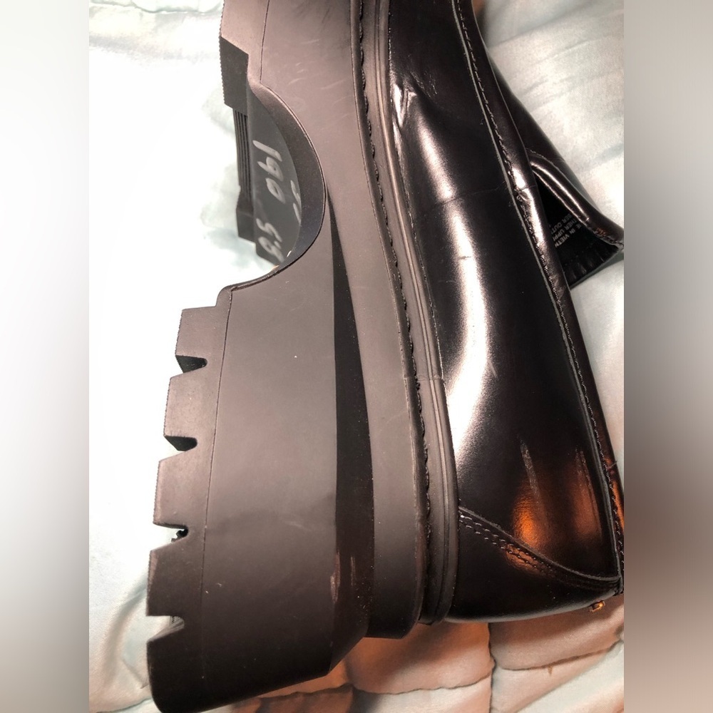 Michael Kors Black Women's Shiloh Leather Platform Loafers sizes 7.5 and 8.5 - Picture 15 of 16